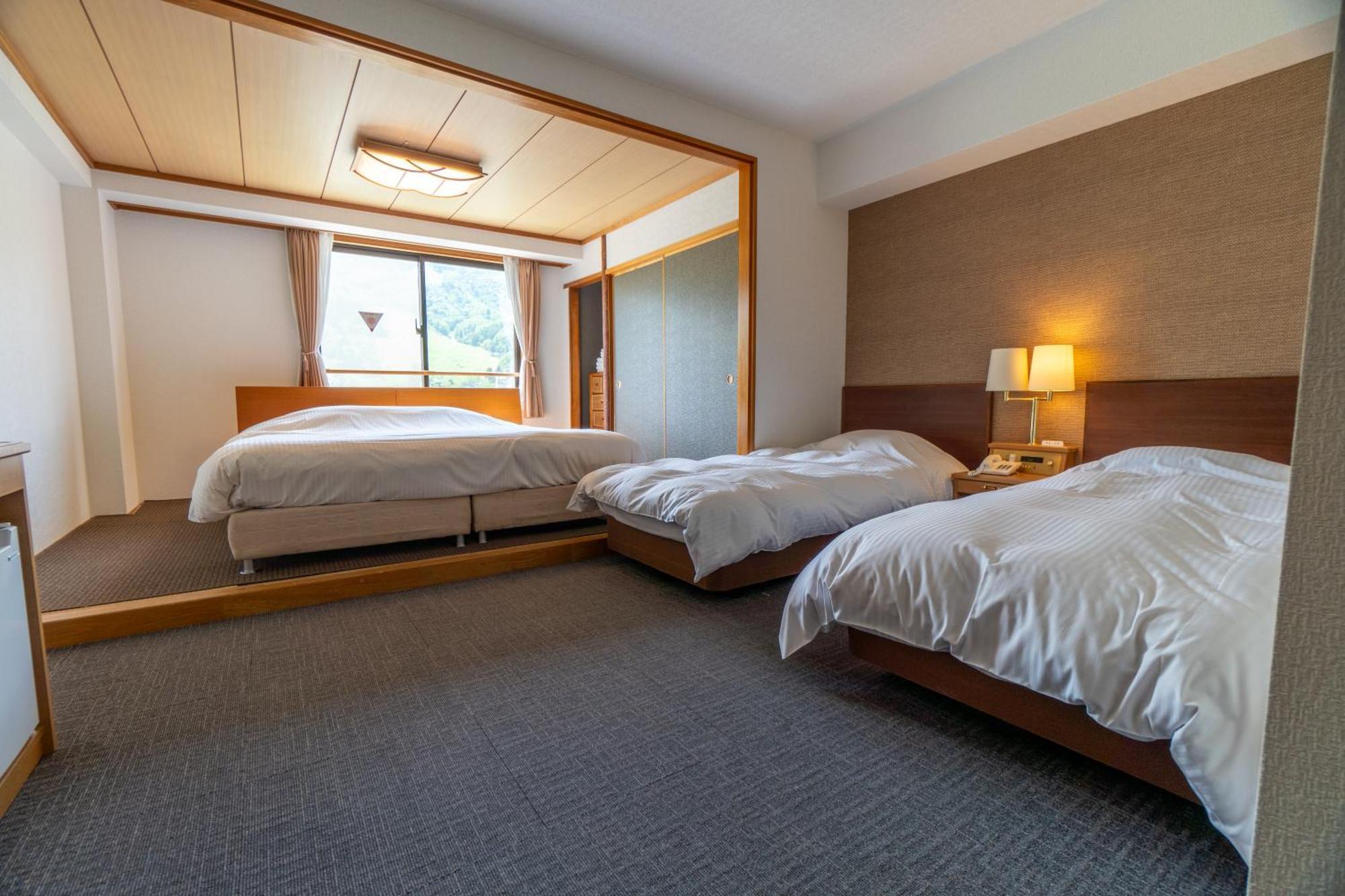 Hakuba Panorama Hotel Buitenkant foto