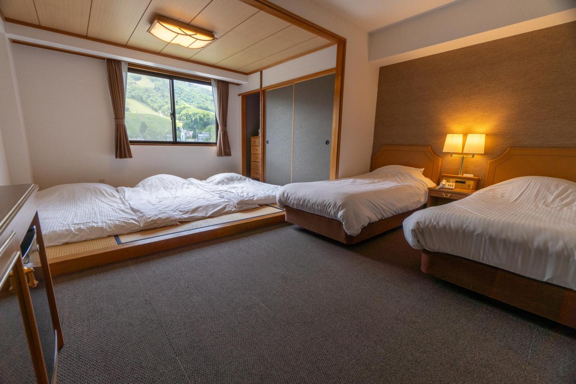 Hakuba Panorama Hotel Buitenkant foto